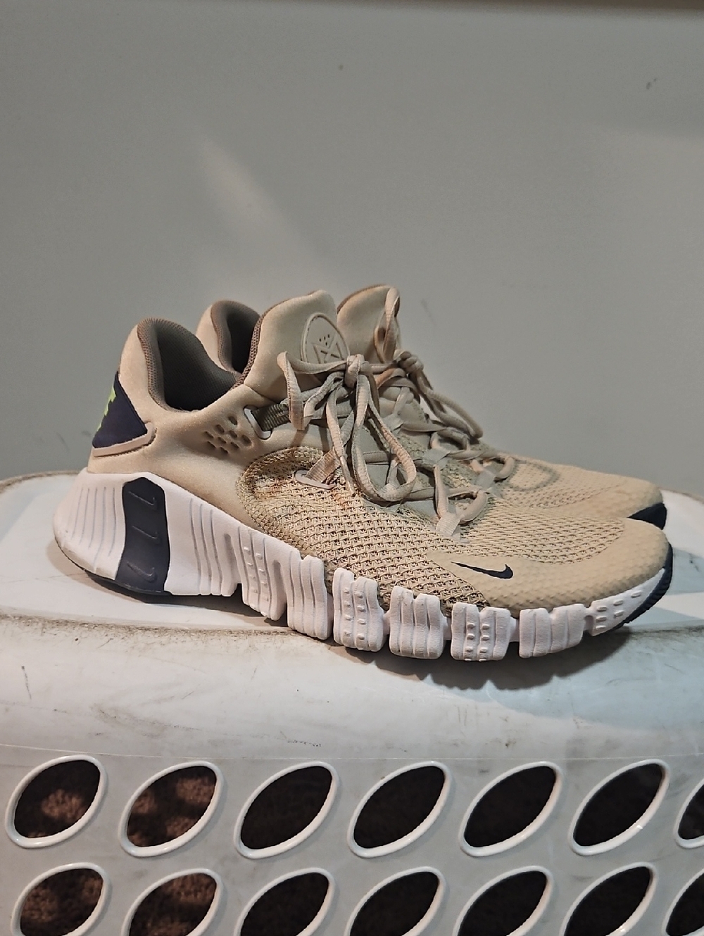 Nike Men's Tan and Black Knit Training Sneakers